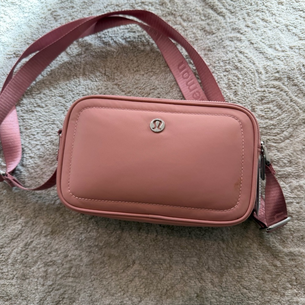 Lululemon Blush Crossbody Camera Bag